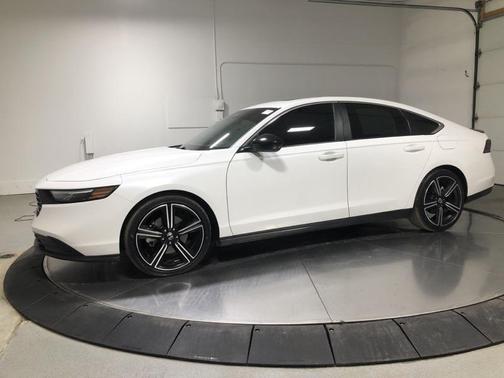 2023 Honda Accord Hybrid Base