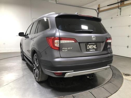 2019 Honda Pilot Touring 8-Passenger