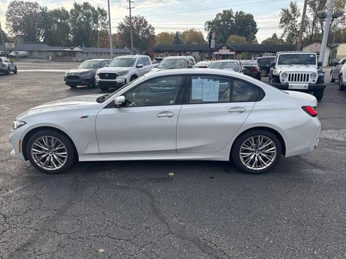 2023 BMW 330 xDrive