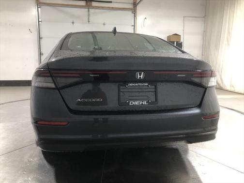 2025 Honda Accord LX 1.5T