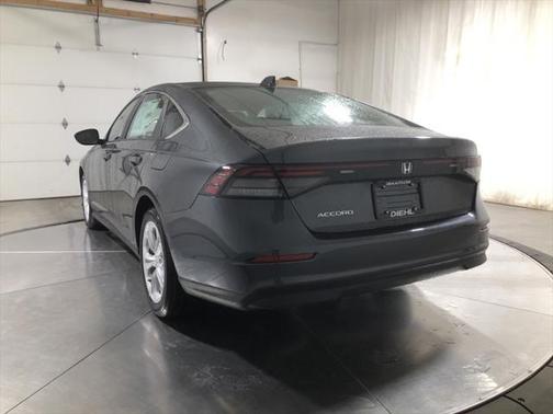 2025 Honda Accord LX 1.5T