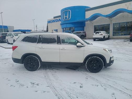 2022 Honda Pilot AWD Special Edition