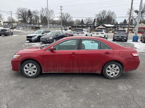 2011 Toyota Camry LE