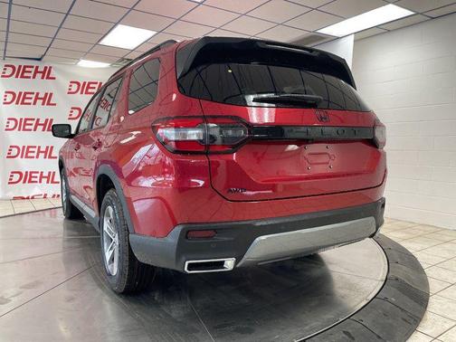 Radiant Red Metallic II 2026 Honda Pilot EX-L