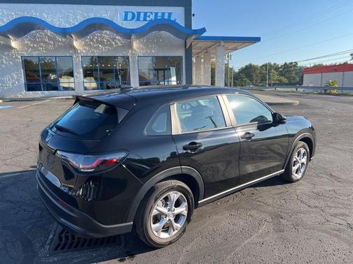 2024 Honda HR-V LX