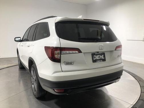 2022 Honda Pilot AWD Sport