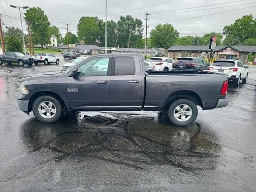 2018 RAM 1500 SLT