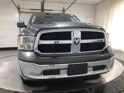 2018 RAM 1500 SLT