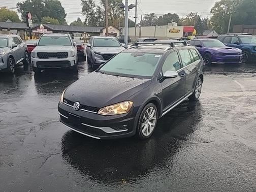 2017 Volkswagen Golf Alltrack TSI S