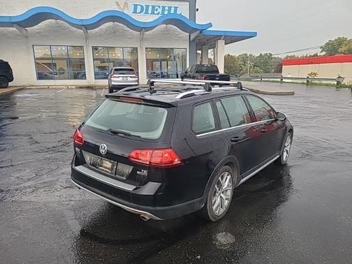 2017 Volkswagen Golf Alltrack TSI S