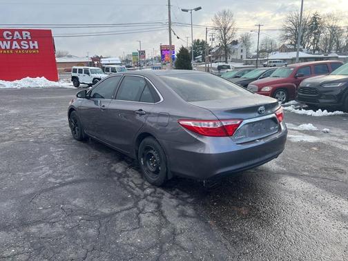 2017 Toyota Camry Hybrid LE