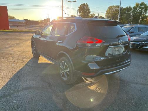 2020 Nissan Rogue SV