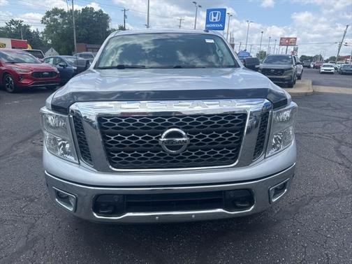 2018 Nissan Titan SV