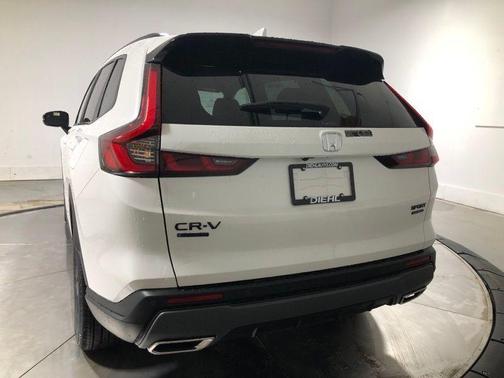 Platinum White Pearl 2026 Honda CR-V Hybrid Sport Touring AWD