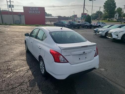 2017 Nissan Versa 1.6 SV