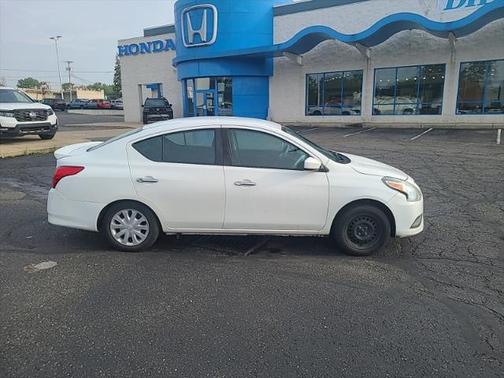 2017 Nissan Versa 1.6 SV