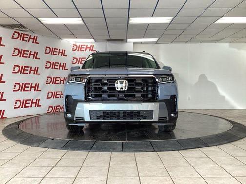 Sonic Gray Pearl 2026 Honda Pilot Elite