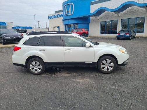 2012 Subaru Outback 2.5i Premium