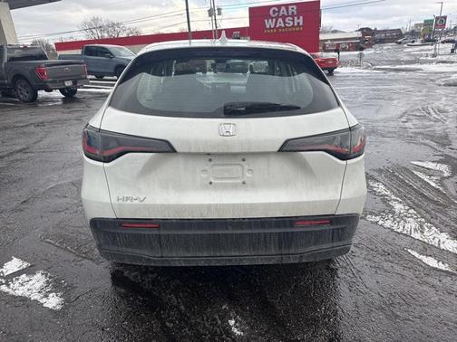 2023 Honda HR-V LX