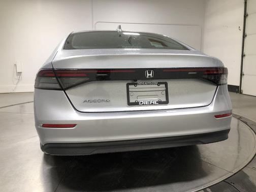 2025 Honda Accord LX 1.5T