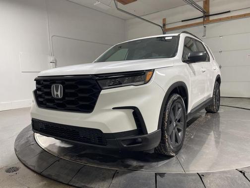 2023 Honda Pilot AWD Sport