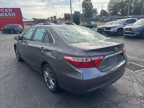2017 Toyota Camry SE