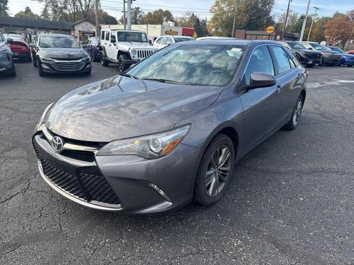 2017 Toyota Camry SE