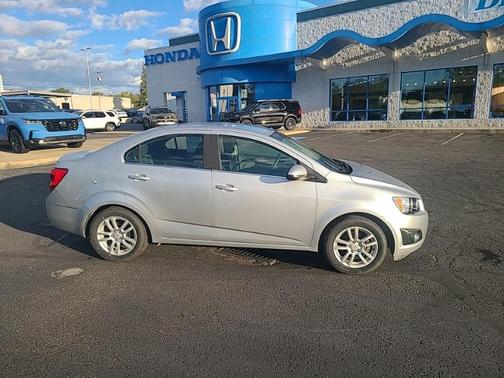 2012 Chevrolet Sonic 2LT