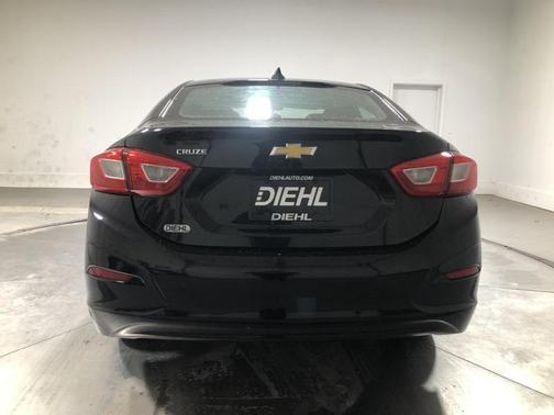 2018 Chevrolet Cruze LS