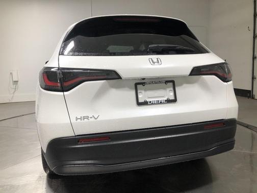 2026 Honda HR-V LX