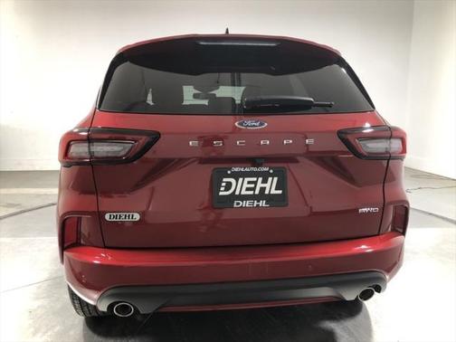 2023 Ford Escape ST-Line Elite