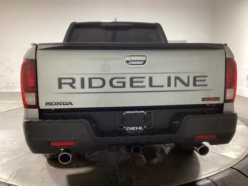 Solar Silver Metallic 2026 Honda Ridgeline TrailSport