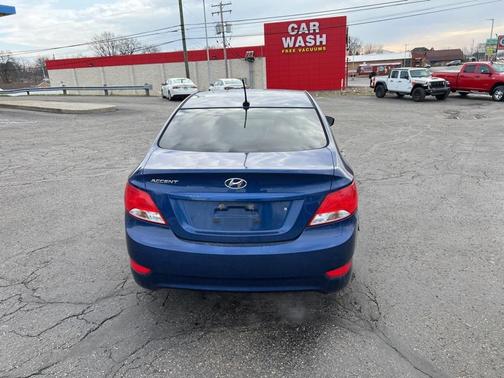 2017 Hyundai Accent SE