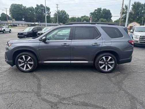 2023 Honda Pilot Touring 8-Passenger