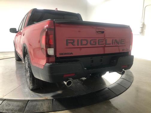 Radiant Red Metallic II 2026 Honda Ridgeline TrailSport