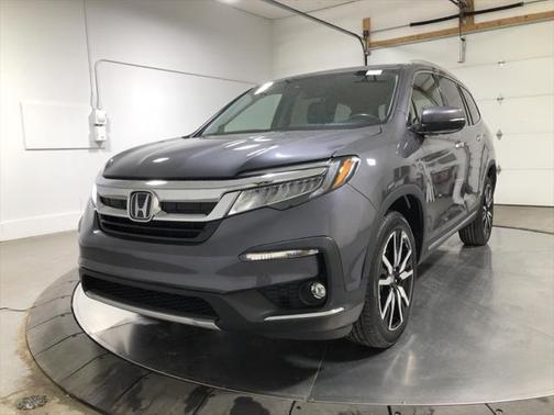 2022 Honda Pilot Touring 8-Passenger