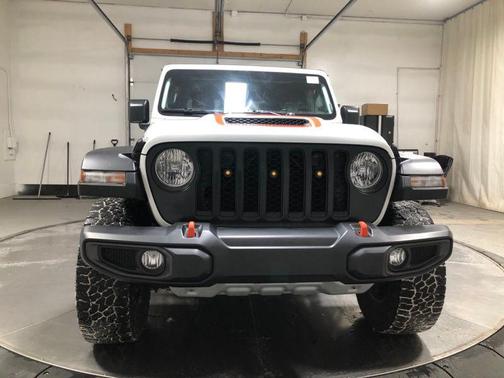 Bright White Clearcoat 2023 Jeep Gladiator Mojave 4x4