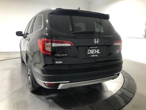 2020 Honda Pilot Touring 8-Passenger