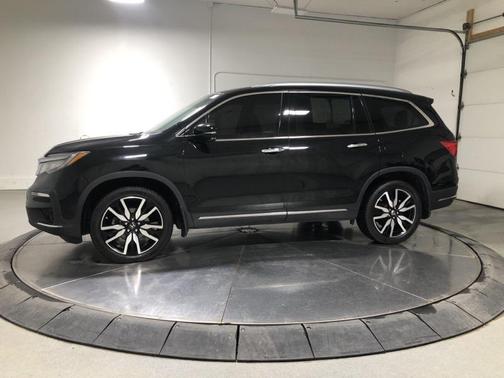 2020 Honda Pilot Touring 8-Passenger