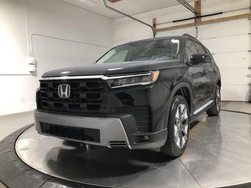 2026 Honda Pilot Touring 8-Passenger