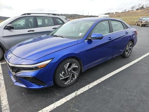 2024 Hyundai ELANTRA Limited