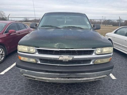 2002 Chevrolet Tahoe LS