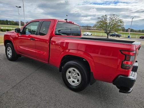 2023 Nissan Frontier S