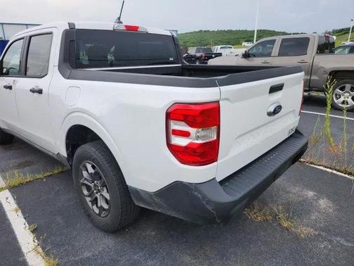 Oxford White 2022 Ford Maverick XLT