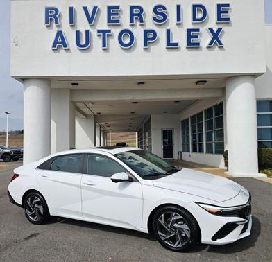 2024 Hyundai ELANTRA Limited