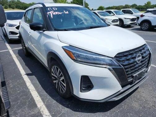 Fresh Powder 2024 Nissan Kicks SR