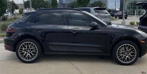 2015 Porsche Macan S