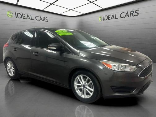 Stealth Gray 2016 Ford Focus SE