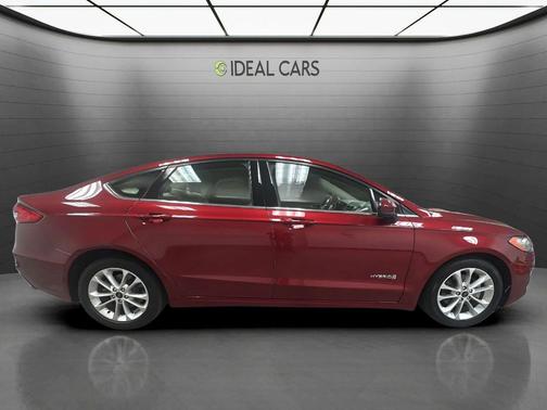 Ruby Red Metallic Tinted Clearcoat 2019 Ford Fusion Hybrid SE