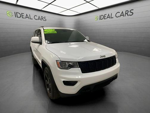 Bright White Clearcoat 2019 Jeep Grand Cherokee Upland